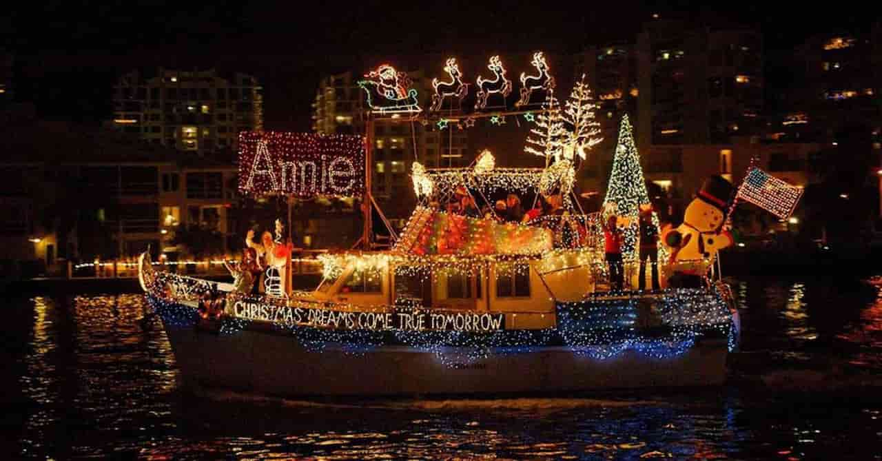 Admire the Illuminated Boat Parade