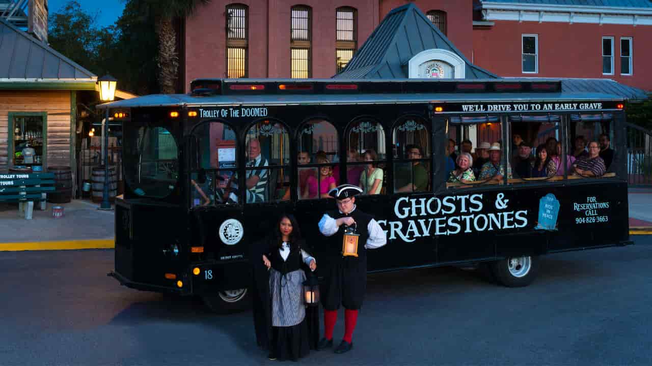 Ghosts and Gravestones Tour
