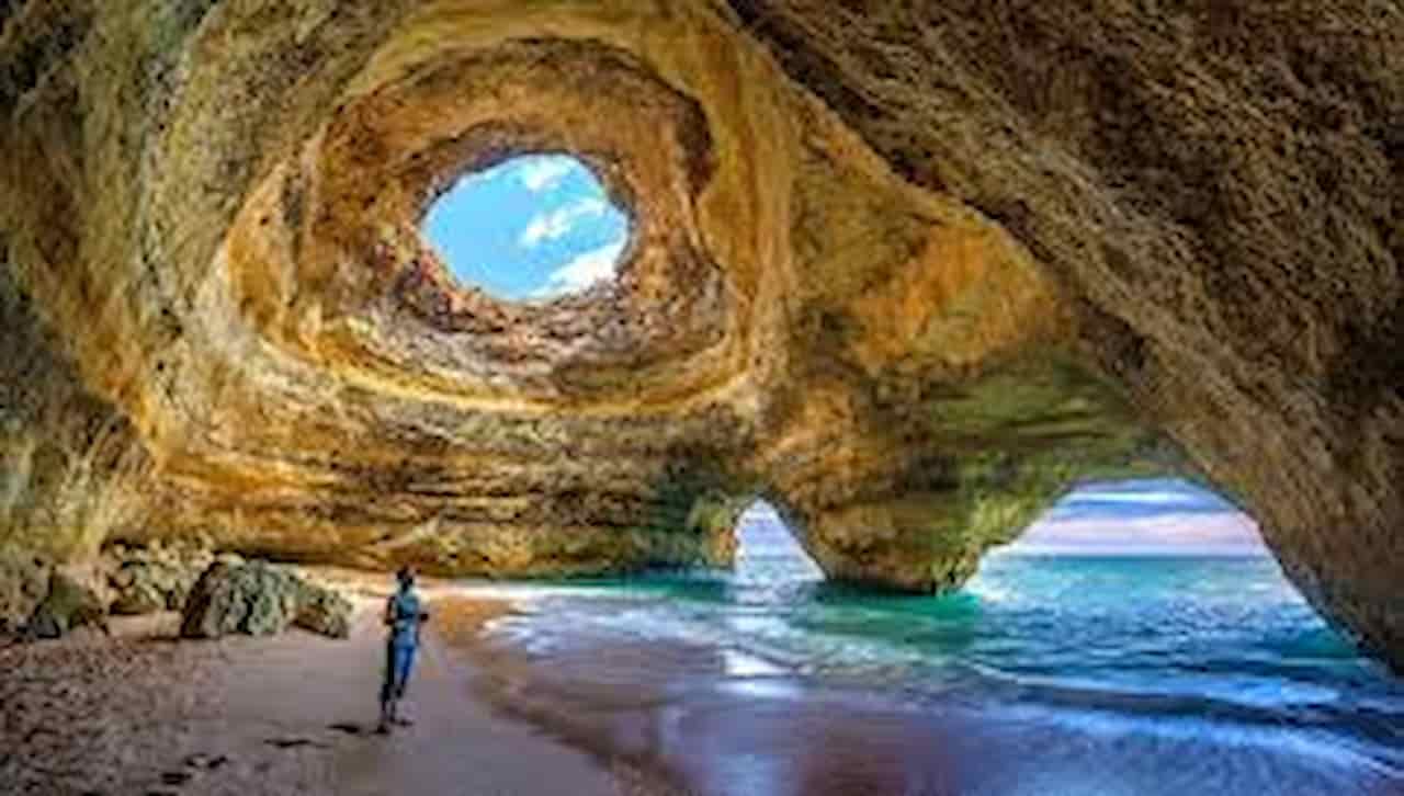What Are The Best Places To Visit In December FI