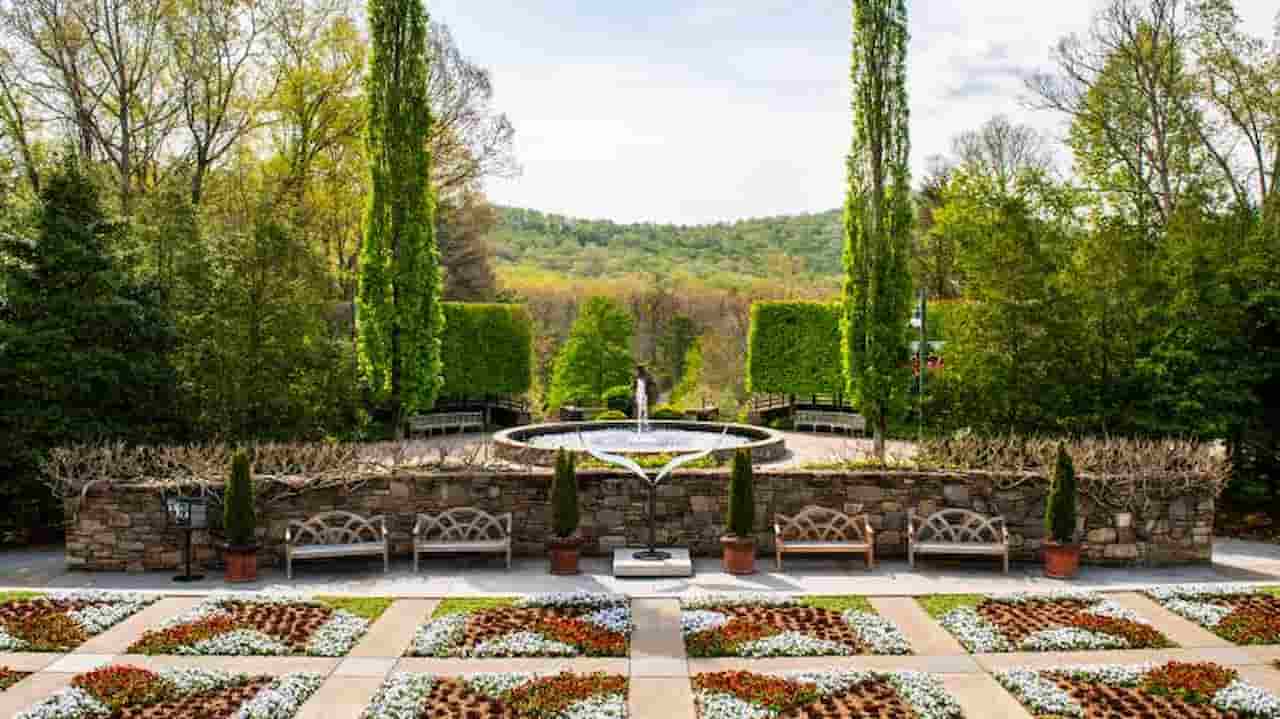 What Is The Best Time To Visit The Biltmore The North Carolina Arboretum