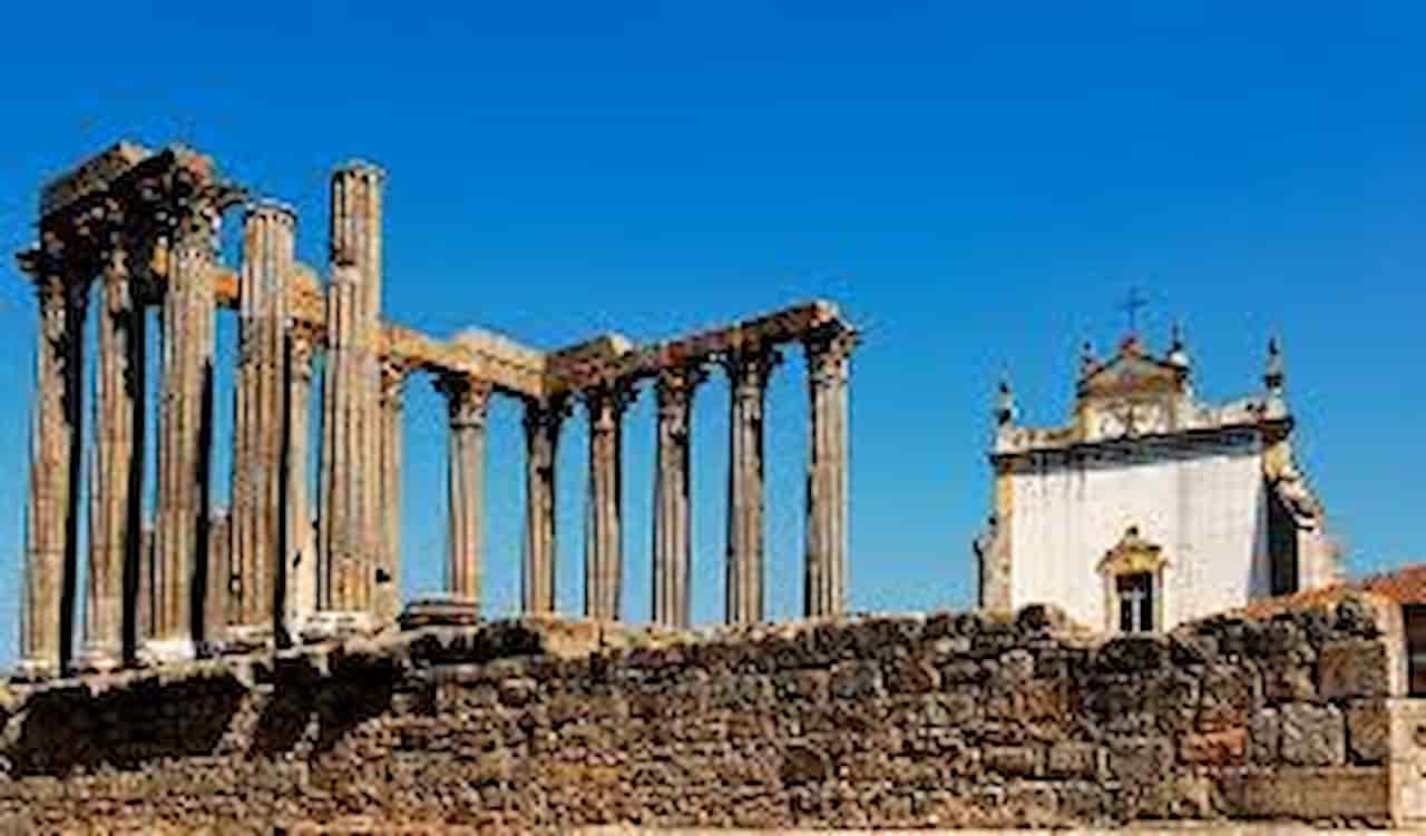 What are the Best Places to Visit in Portugal Evora