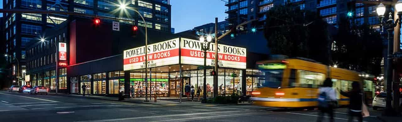 When Is The Best Time To Visit Portland Oregon Powells City Of Books