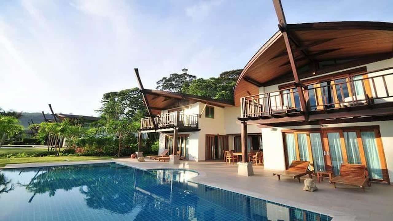 debunking all inclusive resort myths 1