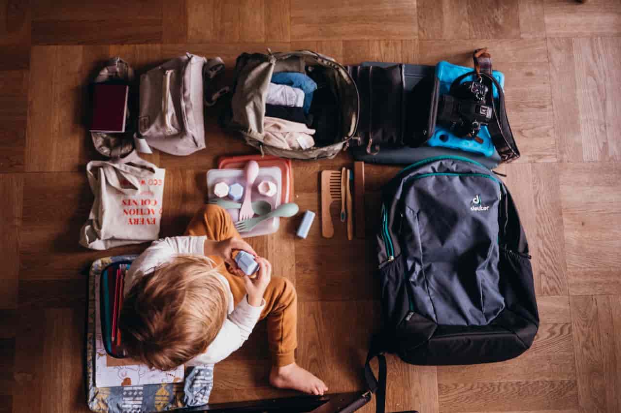 how to pack baby clothes for travel