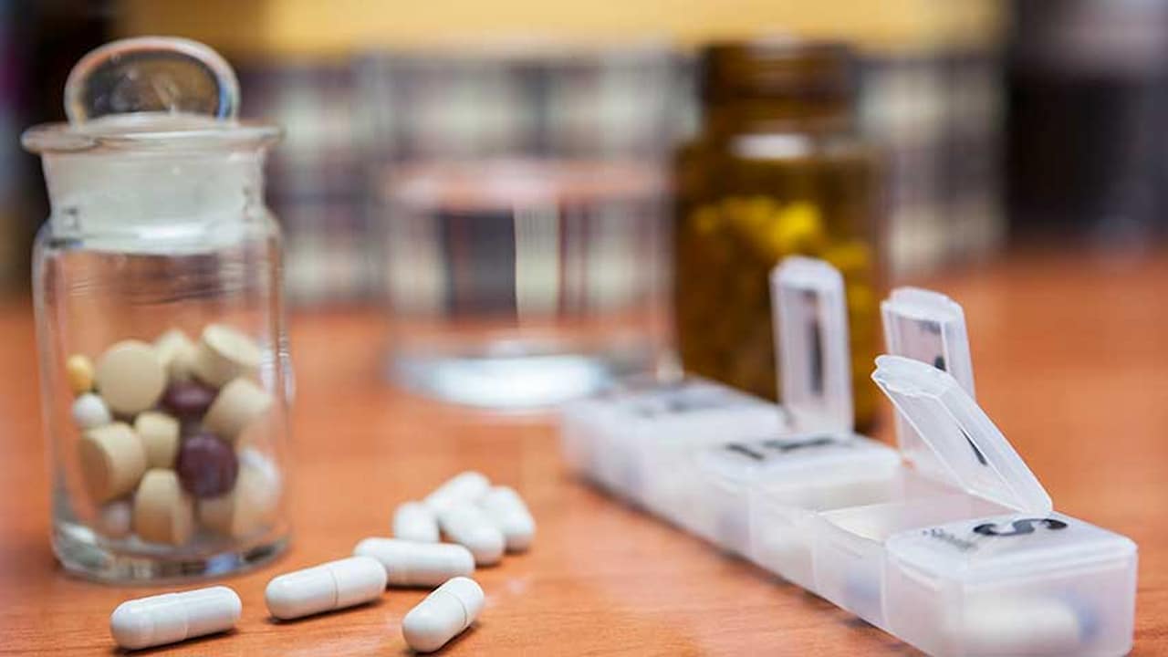 how to pack gummy vitamins for travel 2
