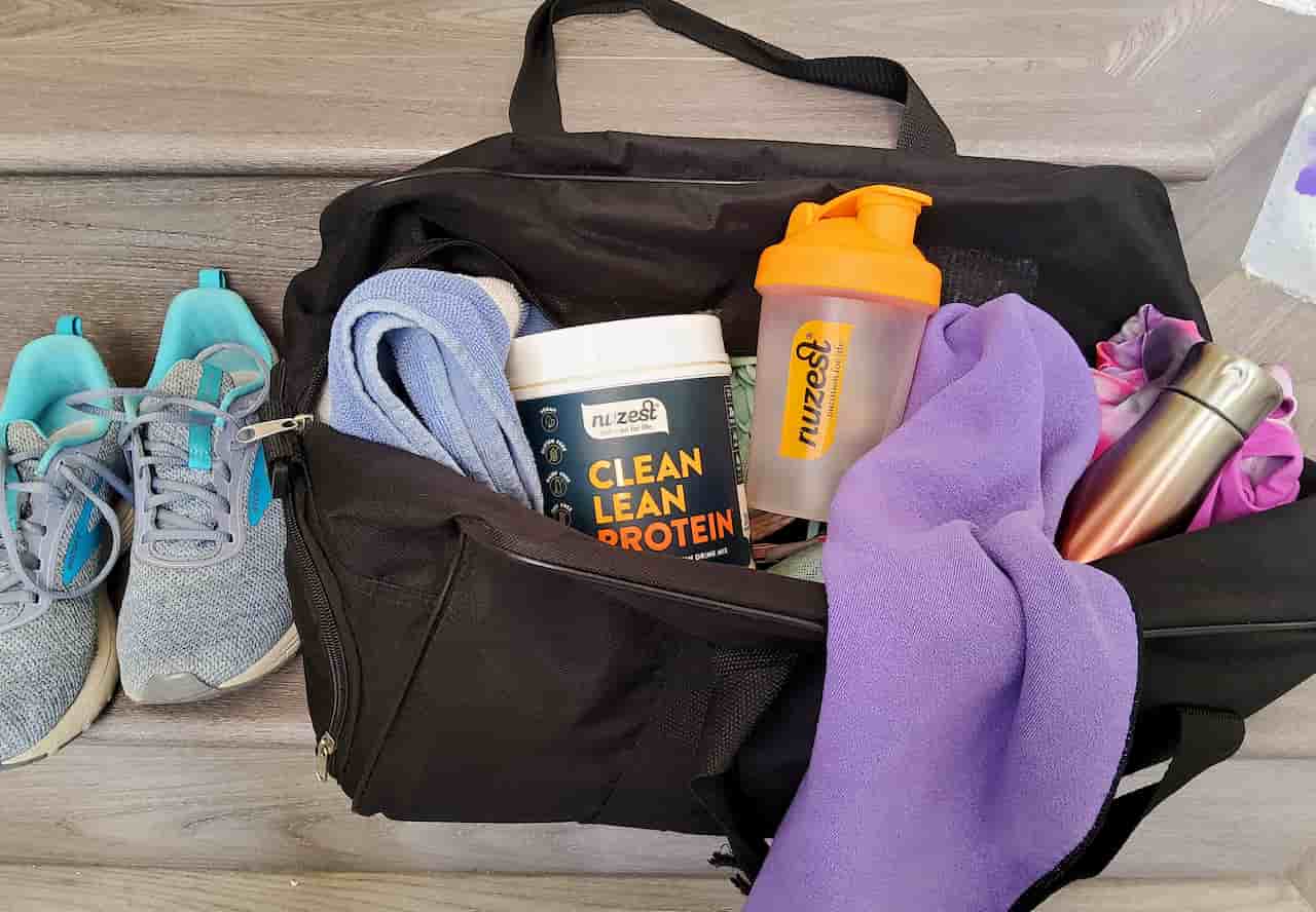 how to pack powder supplements for travel