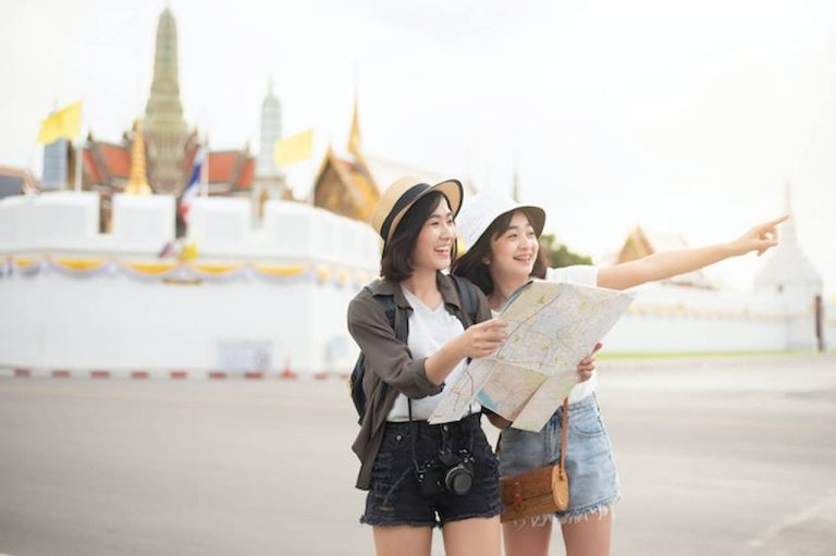 misconceptions about travel agents