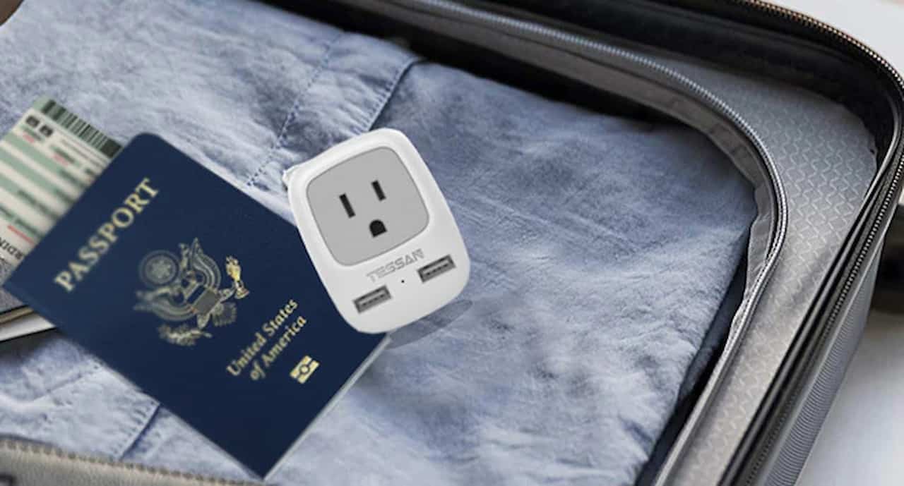 travel universal adapter with safety shutter how to use 2