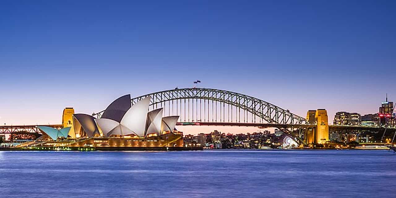 what are the best places to visit in december Sydney