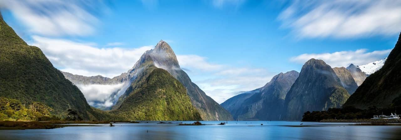 what are the best places to visit in new zealand Milford Sound