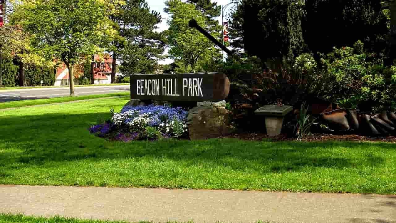 what is the best month to visit victoria bc Beacon Hill Park