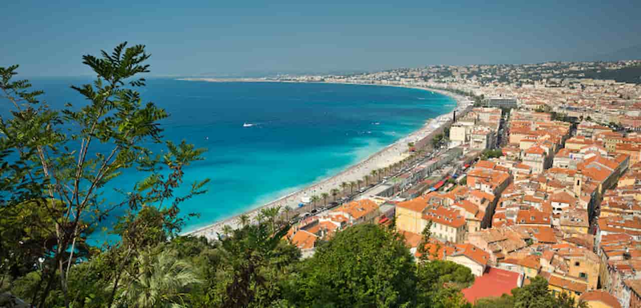 what is the best time to visit france French Riviera