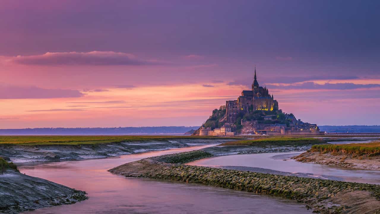 what is the best time to visit france Mont Saint Michel