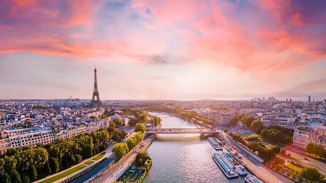 what is the best time to visit france Paris