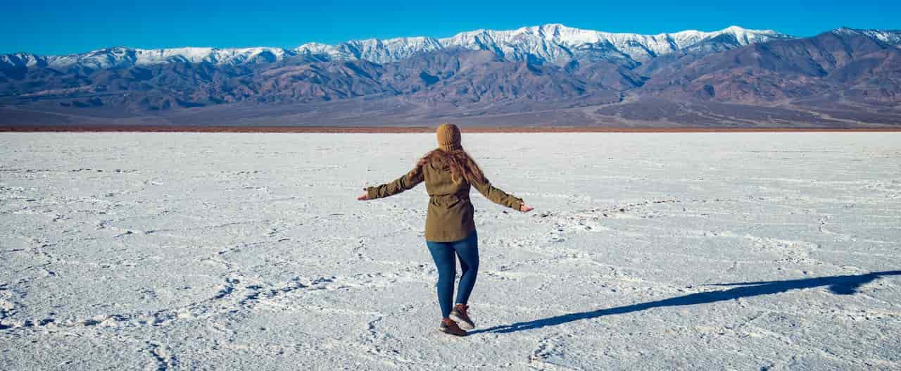 when is the best time to visit death valley Badwater Basin