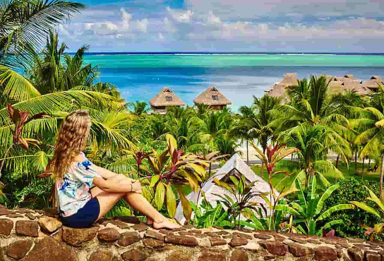 when is the best time to visit french polynesia Shoulder Seasons e1722679343302