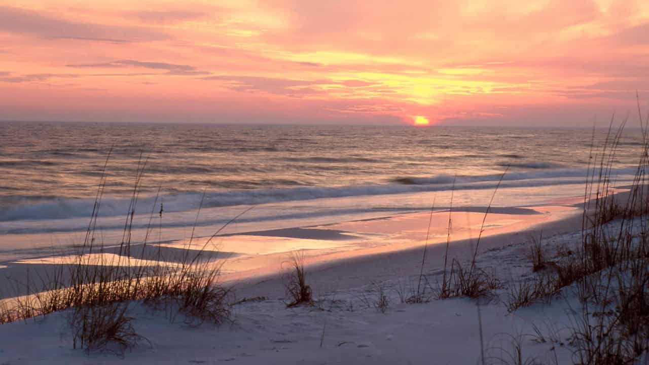 when is the best time to visit gulf shores alabama Fall