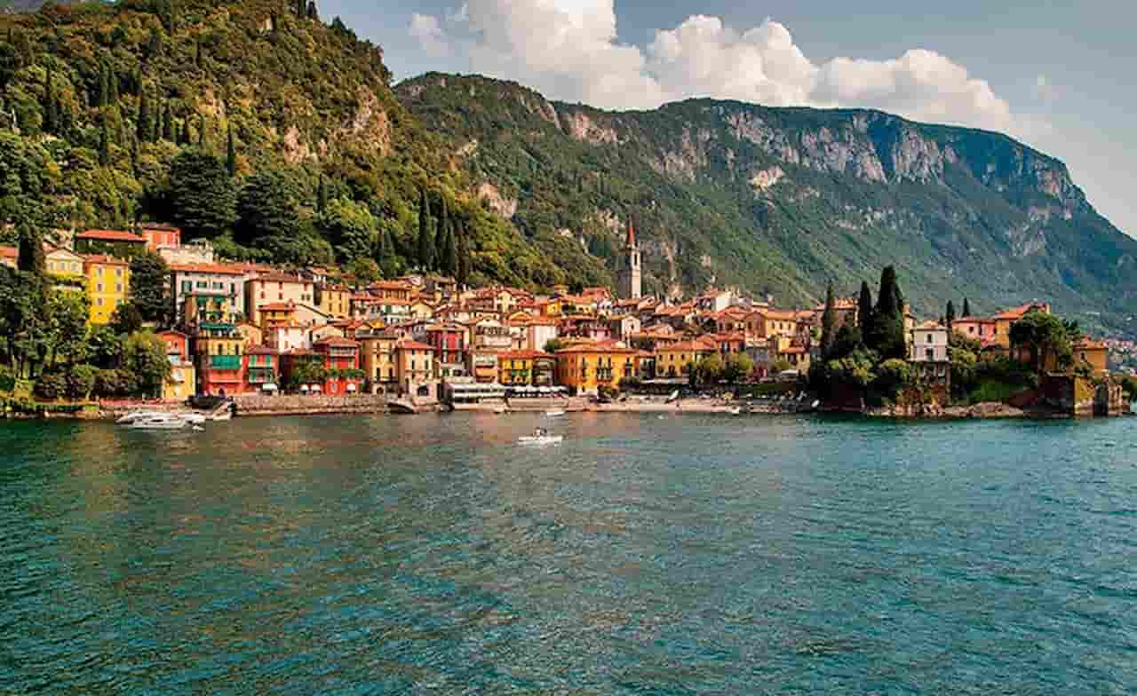 when is the best time to visit lake como Varenna