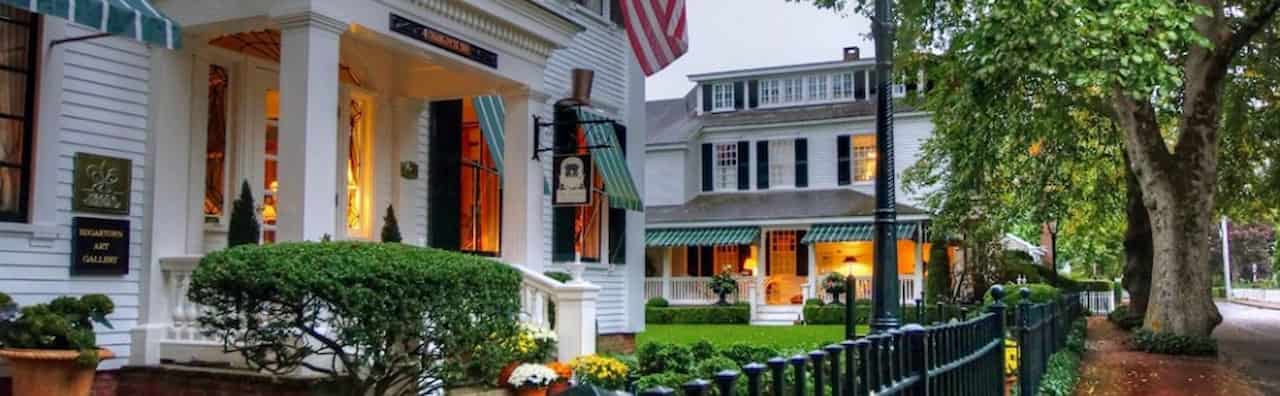 when is the best time to visit marthas vineyard Edgartown
