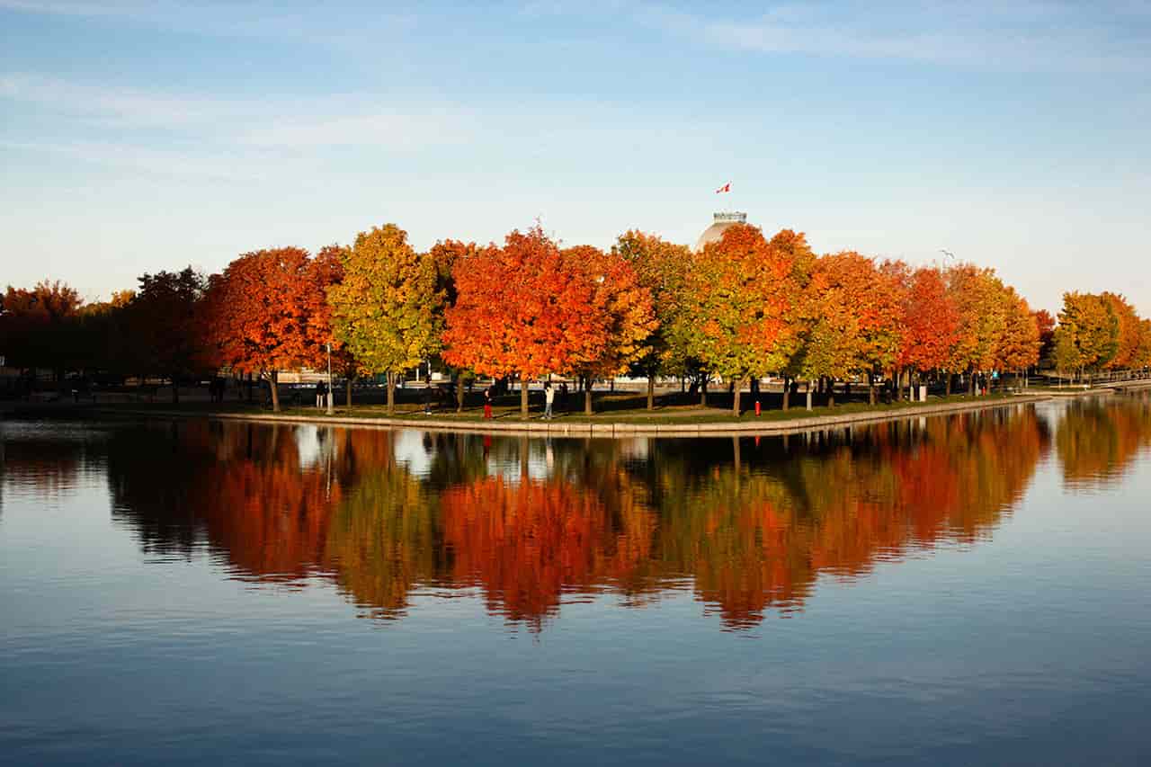 when is the best time to visit montreal Fall
