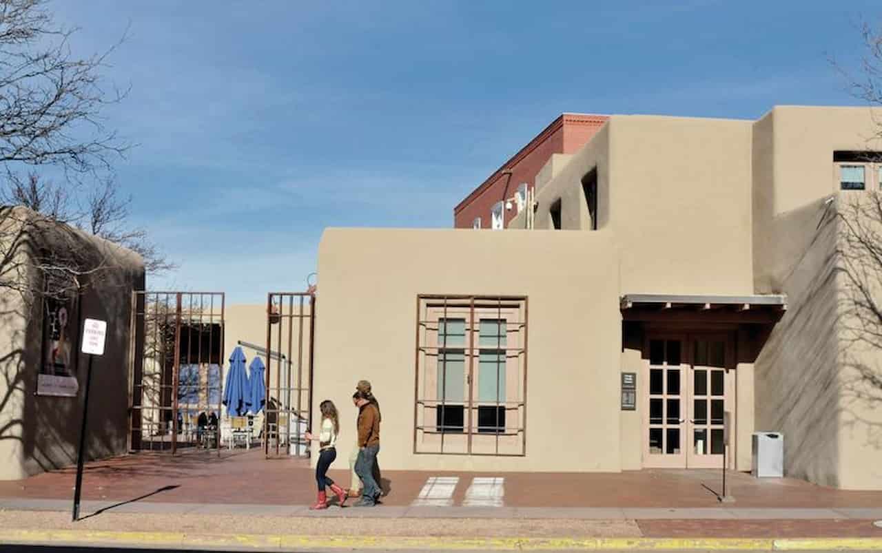when is the best time to visit santa fe Georgia OKeeffe Museum