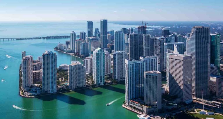 10 Things to Do in Brickell Miami Day Night Fun