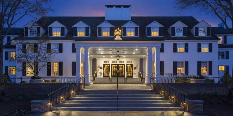 8 Hotels To Stay In Vermont For Fall Foliage
