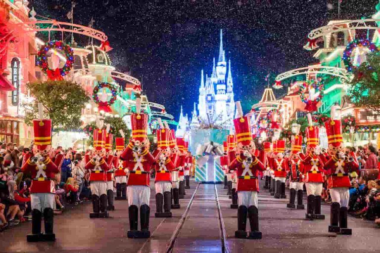 Christmas In Orlando 15 Best Decorations Events