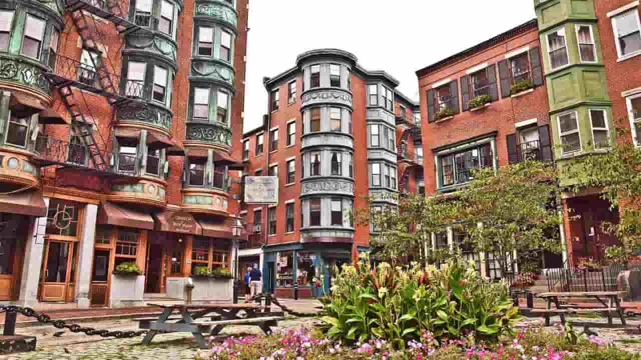 First Timers Guide Best Places To Stay In Boston North End
