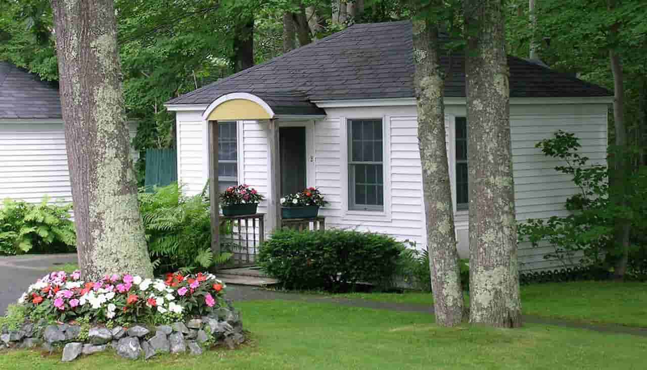 Hanscoms Motel Cottages