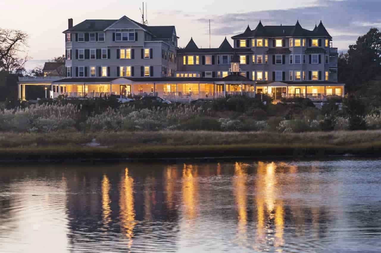 Harbor View Hotel