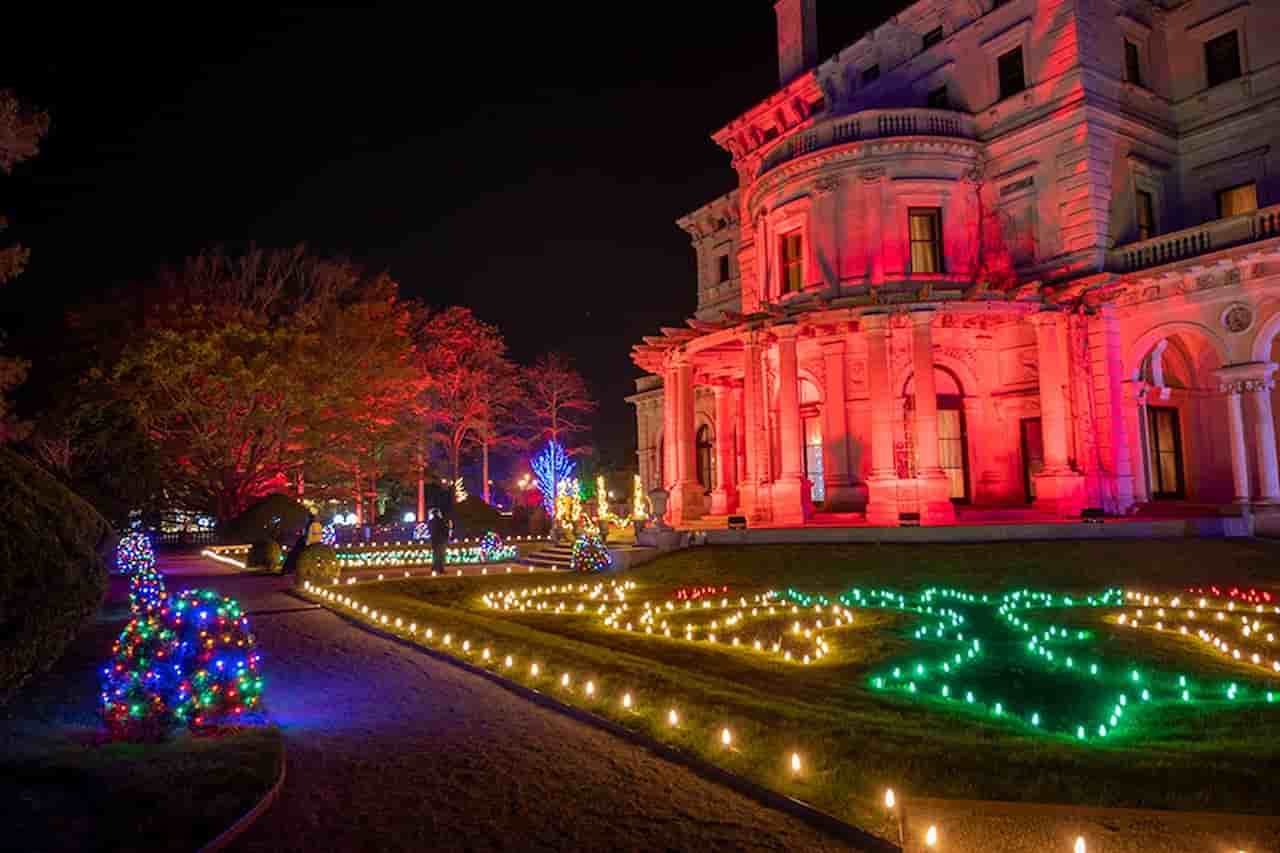 Tour the Newport Mansions Decked in Holiday Splendor