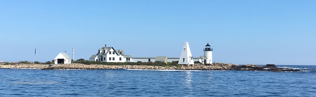 Visit The Goat Island Lighthouse