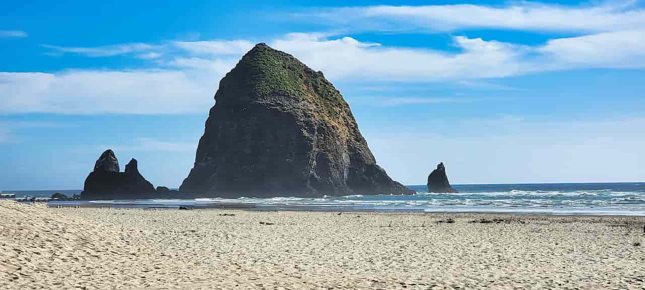When Is The Best Time To Visit Oregon Coast Haystack Rock
