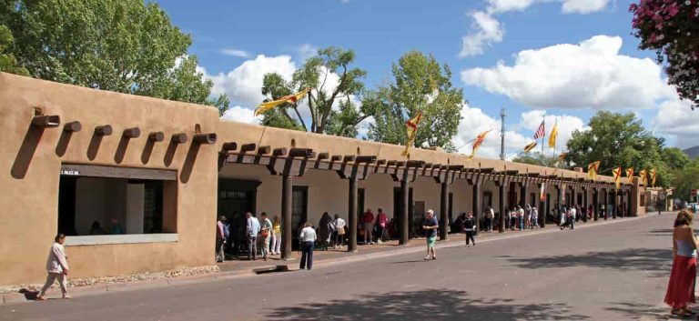 what is the best time to visit santa fe FI
