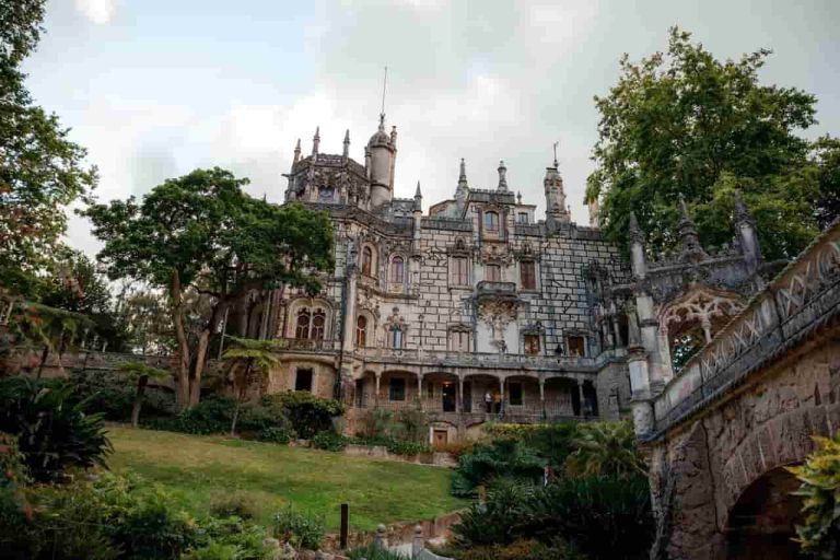 when is the best time to visit Sintra FI