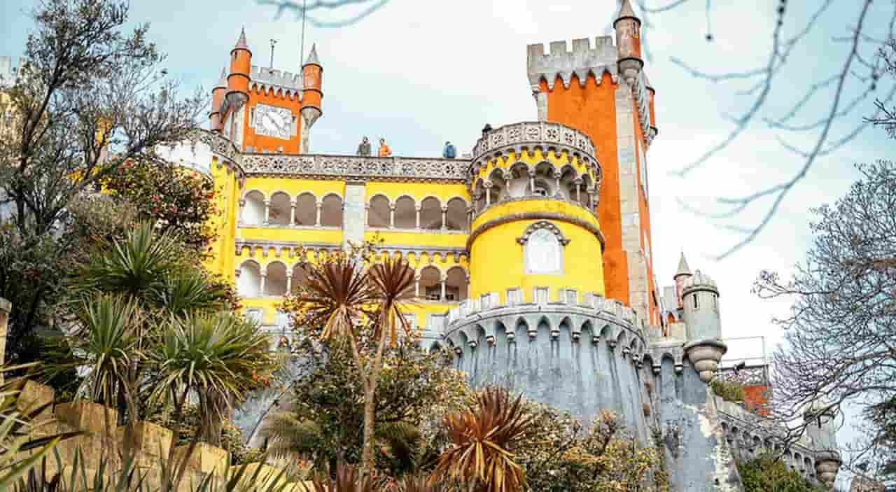 when is the best time to visit Sintra Fall