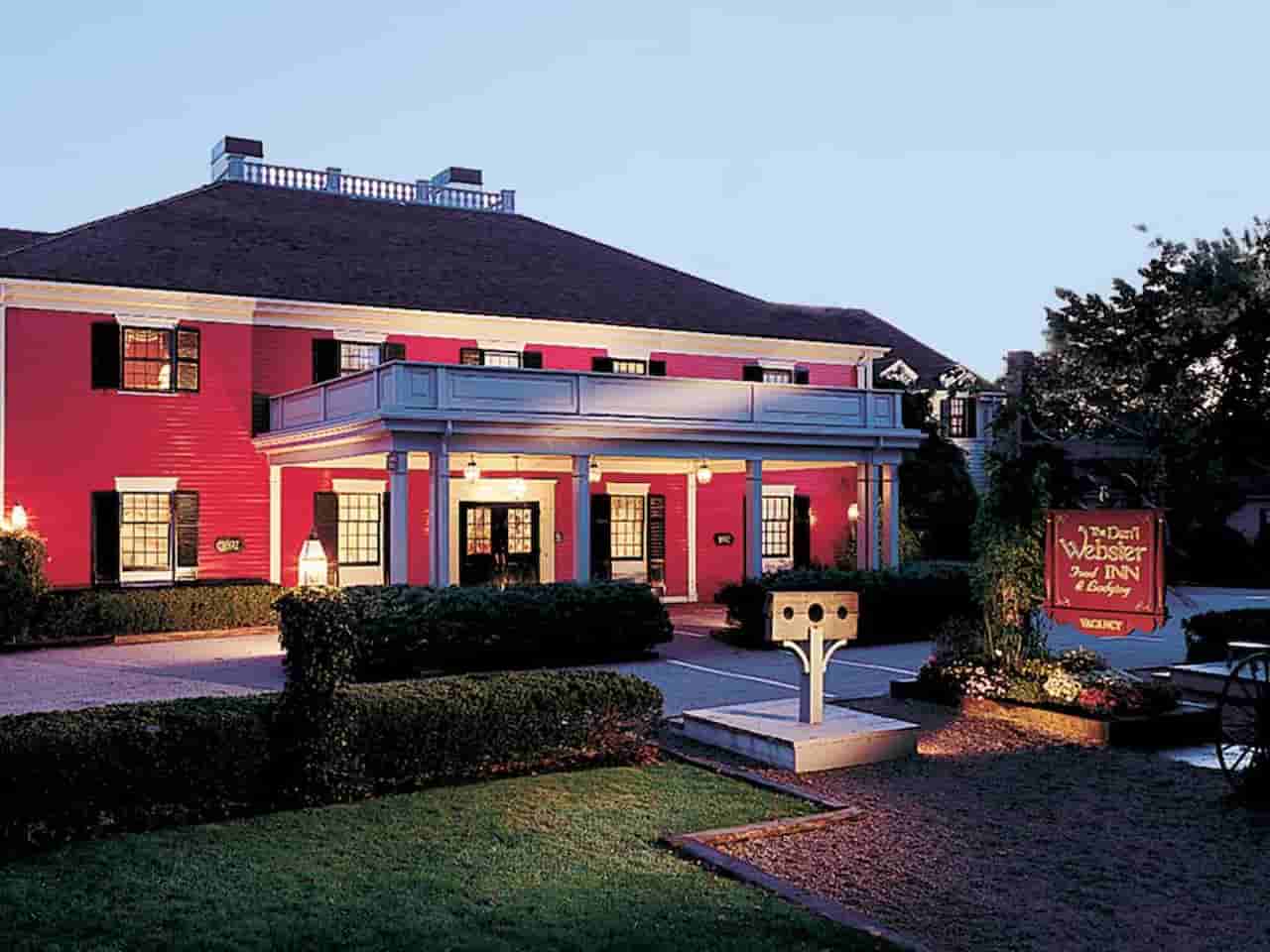 Daniel Webster Inn Spa