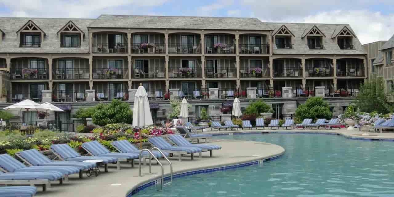 Harborside Hotel