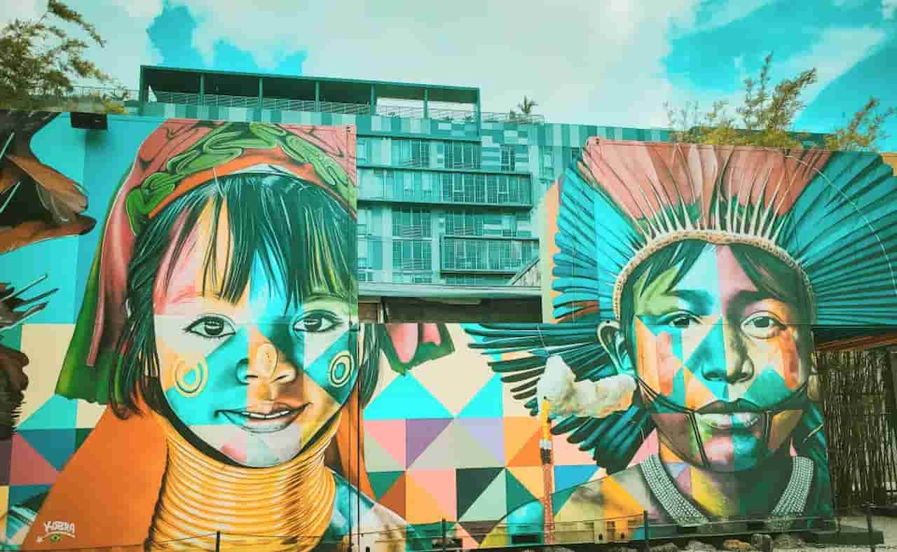 Holiday Art Walk in Miami