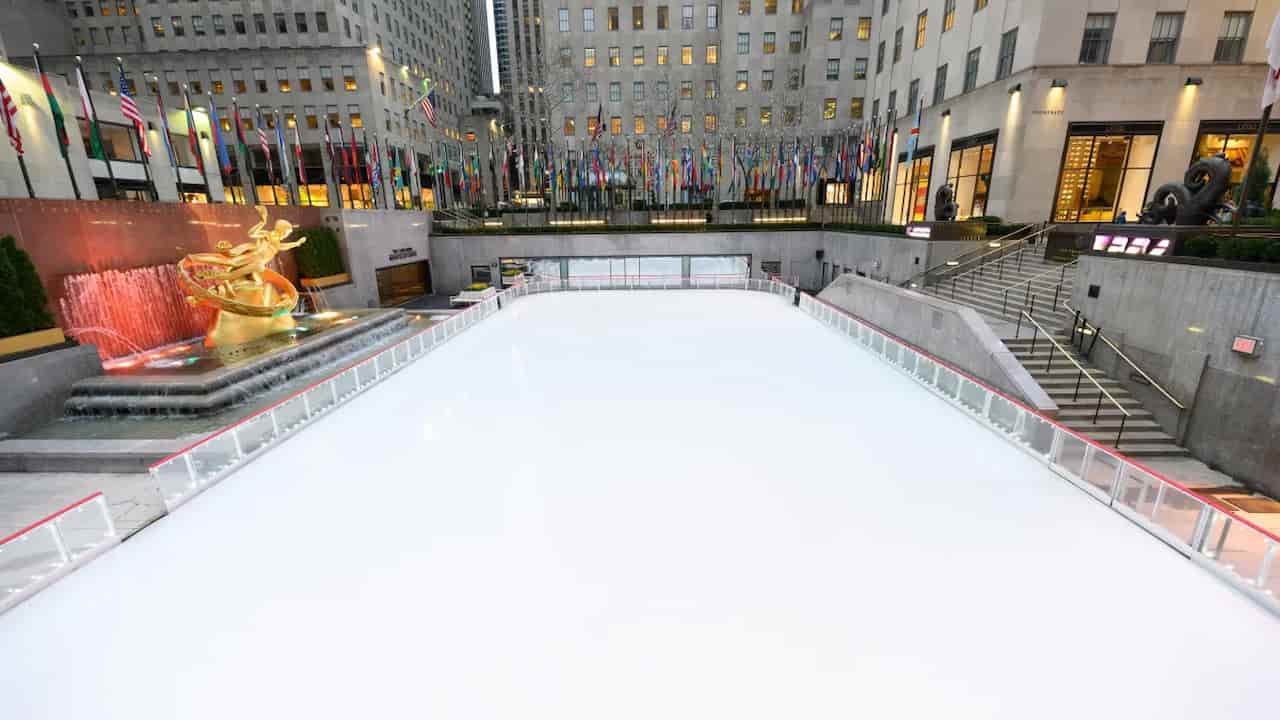 Ice Skate at Rockefeller Center