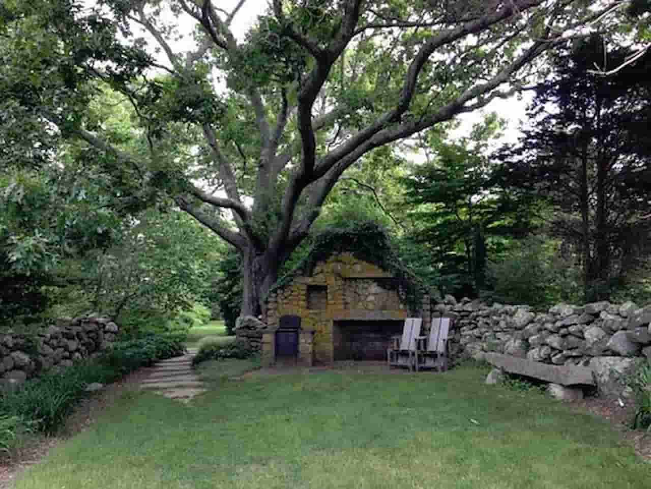 Marthas Vineyard The Polly Hill Arboretum